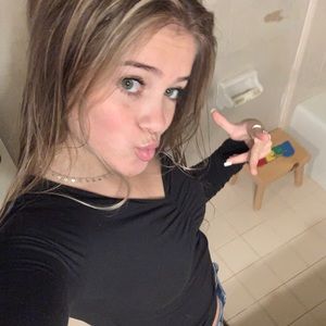 Meet your Posher, Addison